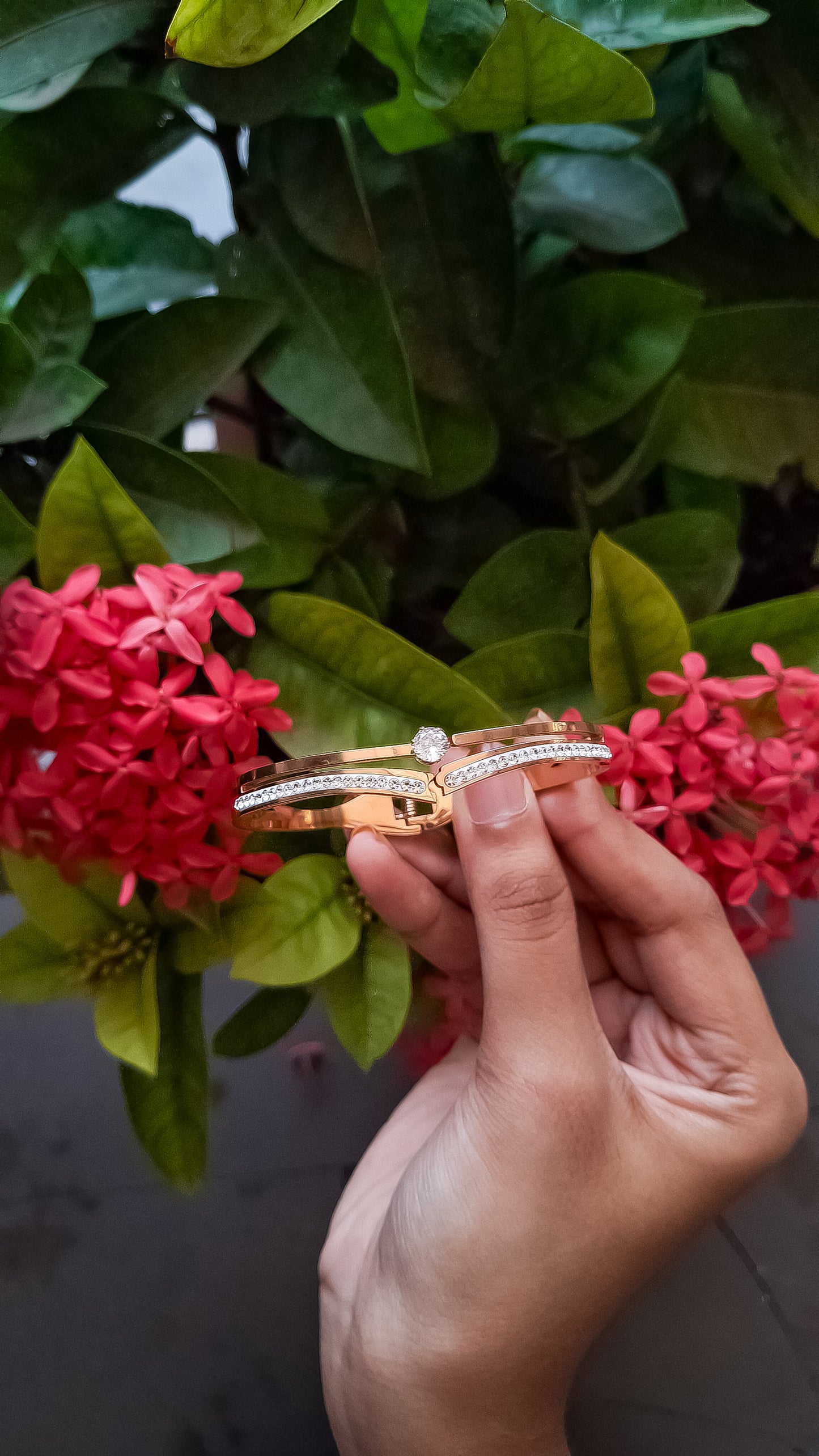 TWILIGHT ROSE BRACELET.